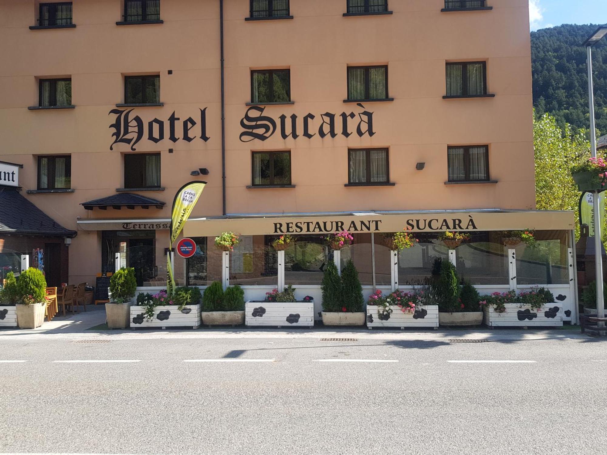 Hotel Sucara 라코르티나다 외부 사진